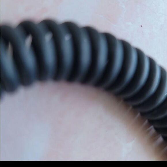 Cell phone charging pad and cord unknown - Picture 5 of 5